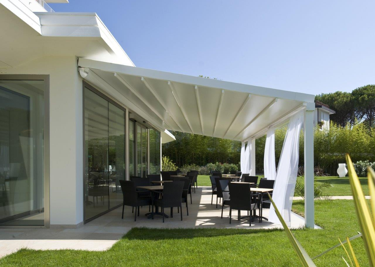 Dining Area Outside the Establishment
